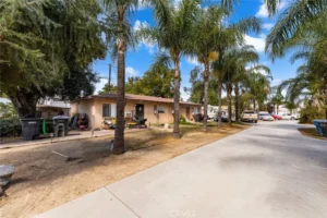 17924 Grand Ave Lake Elsinore CA 92530